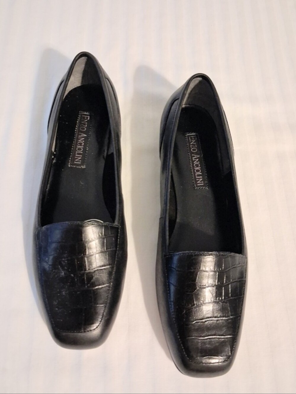 Classic Black Leather Slip-On Loafers for Women Size 7W